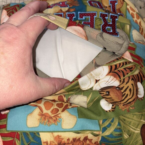 Book Pocket Pillow Embroidered With "READ TO ME" 16x16 in. Jungle Animals - Picture 4 of 4